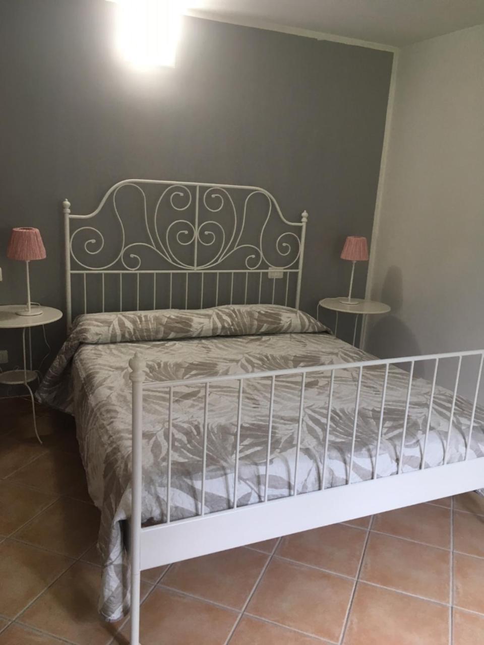 Villaggio Fiorito Casale ピニョーネ エクステリア 写真